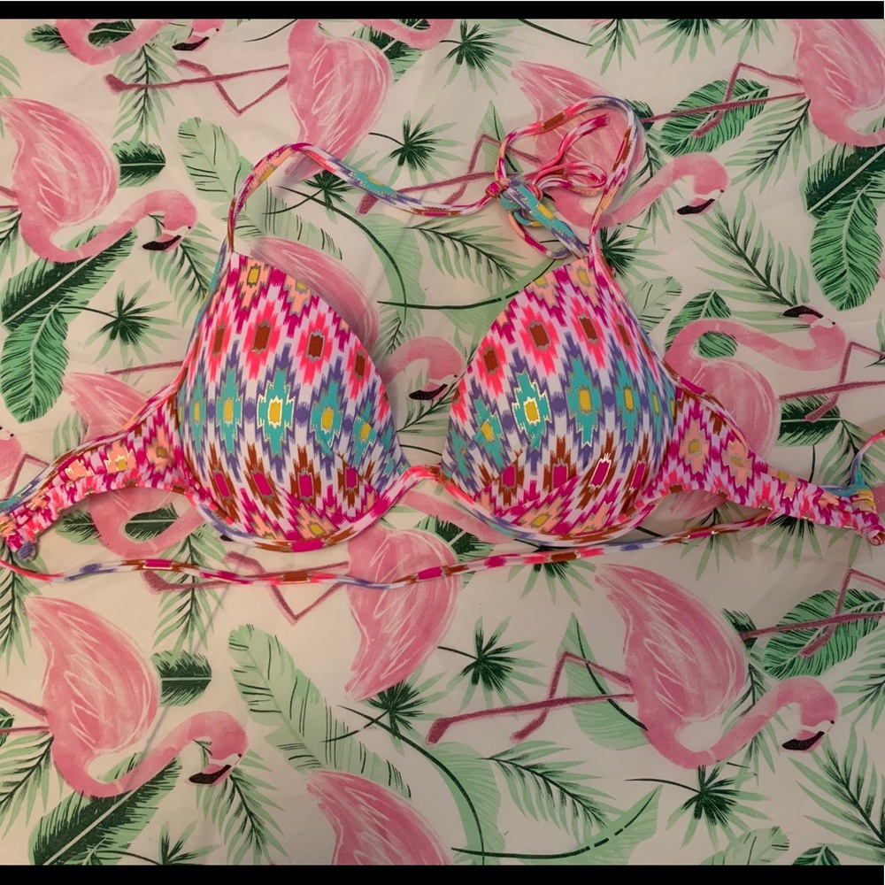 Victoria’s Secret Bikini Top 👙